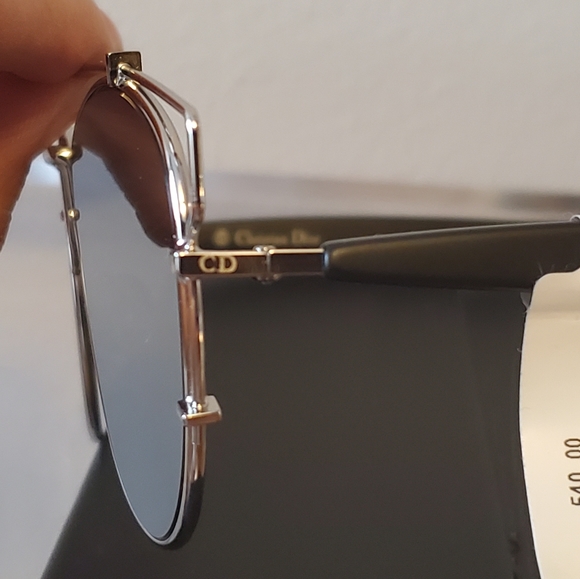 Dior Technologic Sunglasses - Picture 6 of 11